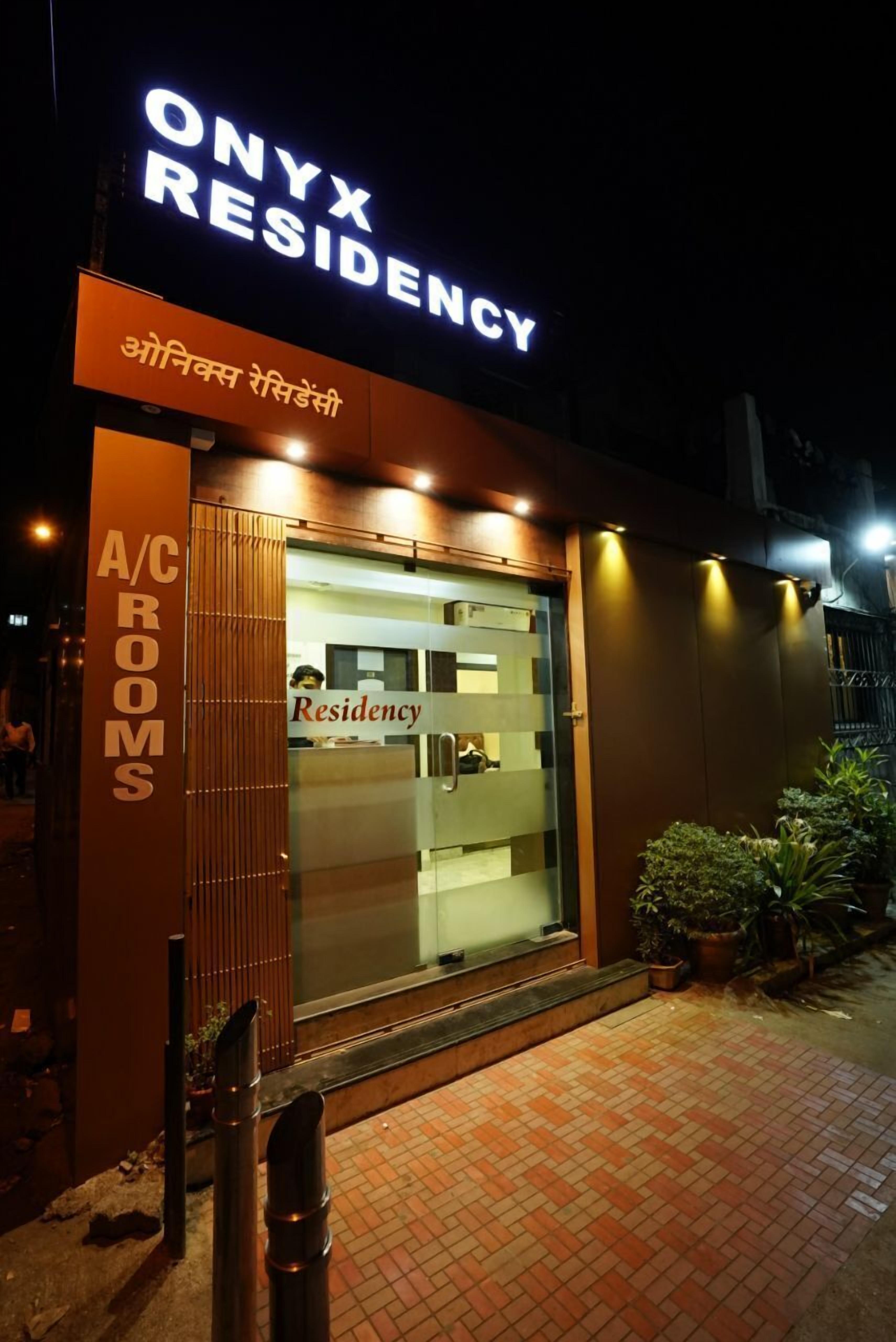 Onyx Residency Hotel - Mumbai — Photos 1